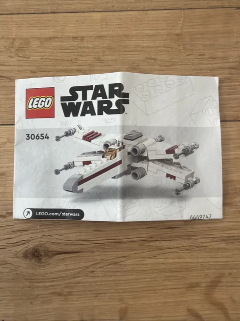 LEGO Instructions:  X-Wing Starfighter - Mini Polybag (30654)