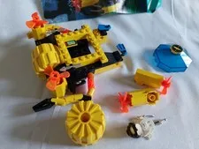 LEGO 6145/1728 Aquazone Aquanauts Crystal Crawler Incomplete w/ Playscape