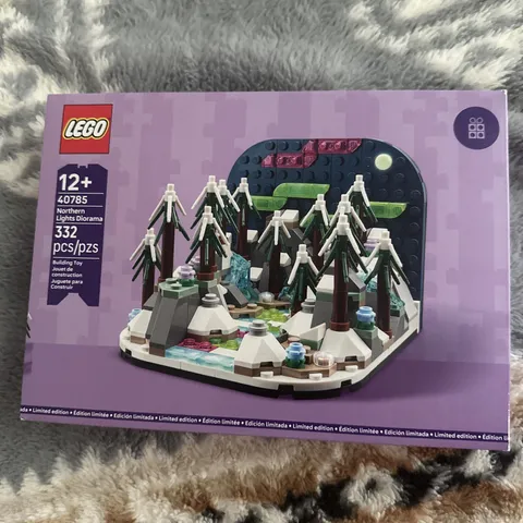 LEGO: Northern Lights Diorama (40785) GWP
