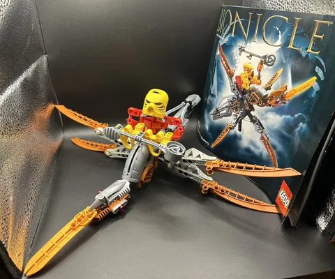 LEGO BIONICLE: Jaller and Gukko (8594) - Used/ Mostly Complete W/ Instructions