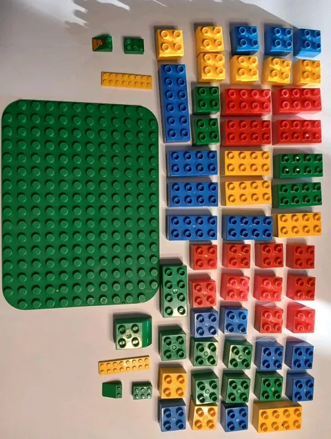 LEGO Quatro 60 Pc Lot Large Toddler Blocks Green Baseplate Retired Vintage 2004