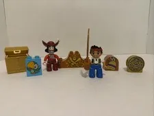 Lego DUPLO Jake and The Neverland Pirates Captain Hook Minifigs W/ Accesories