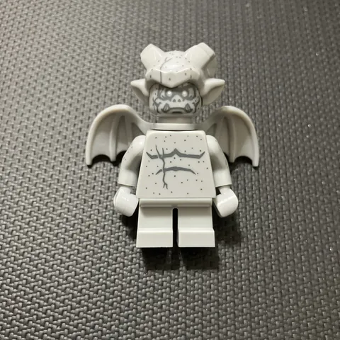 New LEGO Monsters CMF Series 14 Minifigure - Gargoyle (col14-10) 71010 (blk