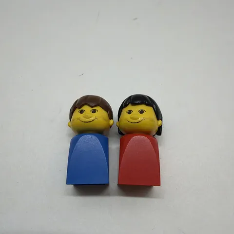 Vintage 1970s Lego Figure Big Head Boy and Girl  Toy Set 1617 LEGOS BUILDING