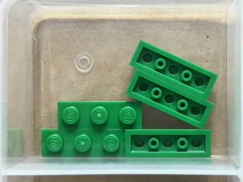 LEGO Parts - Green Plate 1 x 3 - No 3623 - QTY 5