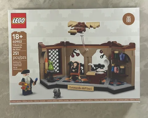 LEGO - Tribute to Leonardo da Vinci GWP Set 40902 NEW in box