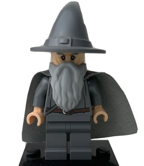 LEGO MINIFIGURE RETIRED LORD OF THE RINGS GANDALF  FROM 2015