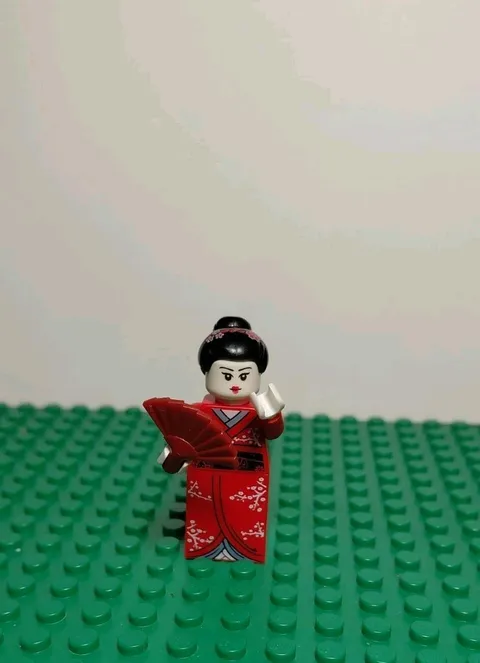 LEGO Komono Geisha Girl Minifigure  Collectible Series 4 