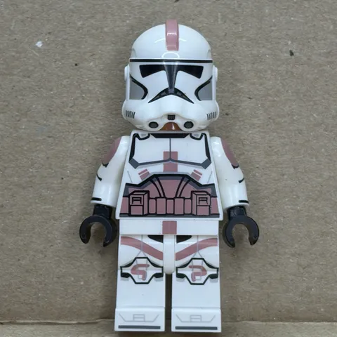 LEGO Star Wars GCC Forgotten Legion Trooper with OFFICIAL HELMET (Sand purple)