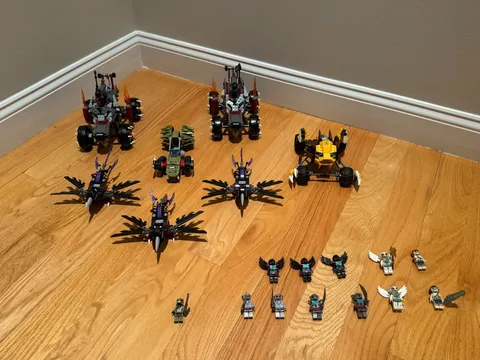 LEGO Legends of Chima Lot 2 Wakz Trackers 3 Razcal Gliders w/ Minifigures