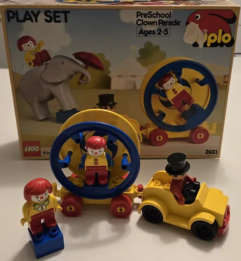 Vintage 2651 LEGO Duplo Circus With Box - Missing Elephant And Umbrella