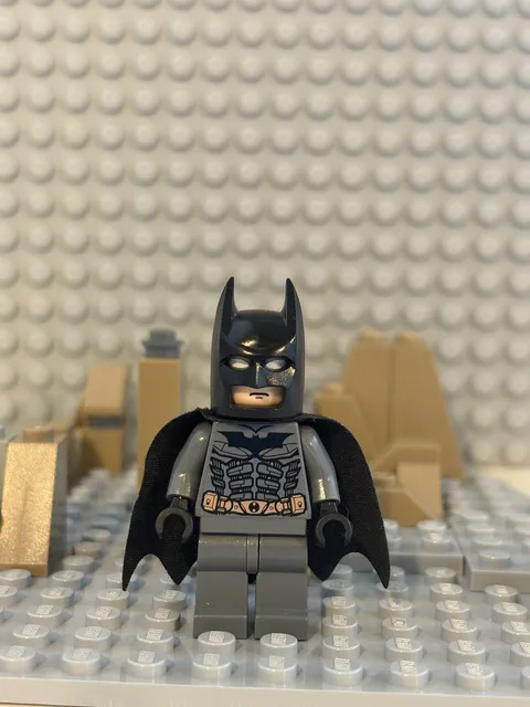 Lego Batman Og 2008 Dark Knight Suit Minifigure (NEW CONDITION)