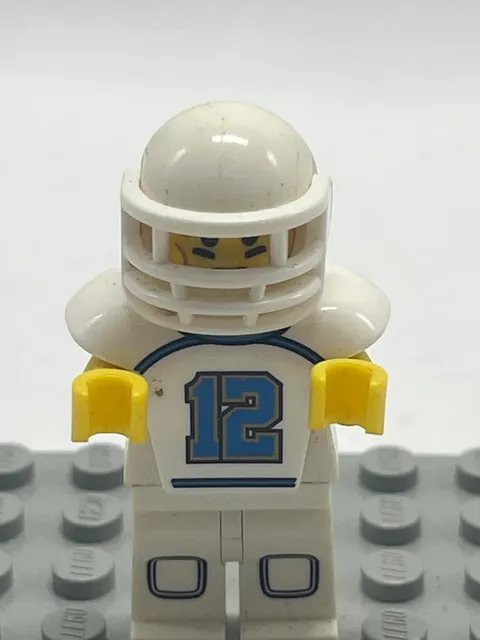 LEGO Minifigure "Football Player" Series 8 (col117) - American Football Collectible Fig