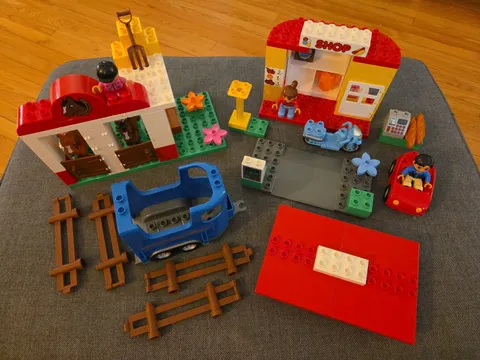 Lego DUPLO Spare Parts - My First Gas Station 6171 & Horse Stables 5648
