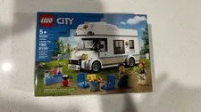 LEGO City: Holiday Camper Van (60283)