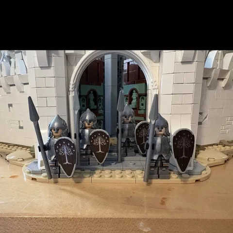 LEGO soldiers of Gondor set of 4, Minas tirith solider set 11377