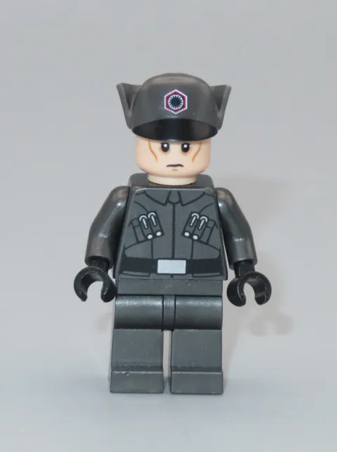 LEGO Star Wars First order officer minifigure 75190