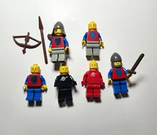 LEGO 6pc Knight Minifigure Lot w/ Weapons & Accessories Helmet Spear Sword Bow