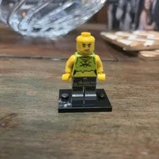 LEGO Minifigure Toxikita