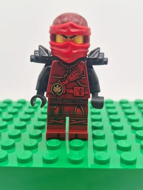 LEGO Ninjago Hands of Time Kai Minifigure Fire Ninja Armor 70627 891729 njo0277