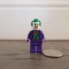 [Minifigure sh0901] The Joker - Dark Turquoise Bow Tie, Plain Legs, Hair!