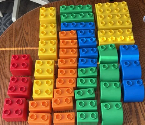 Lego Quatro Vintage Large Buicks Retired Lot of 41 Bricks