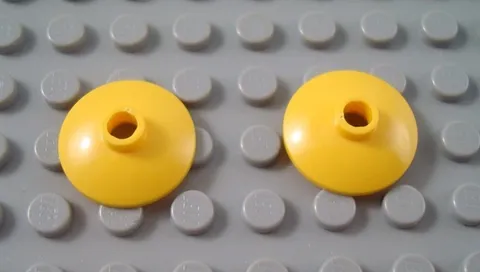 New LEGO Lot of 2 Yellow 2x2 Space Radar Dishes