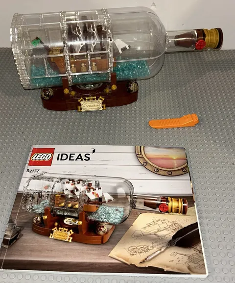 Lego 92177 Ideas Ship In A Bottle: Complete With Book