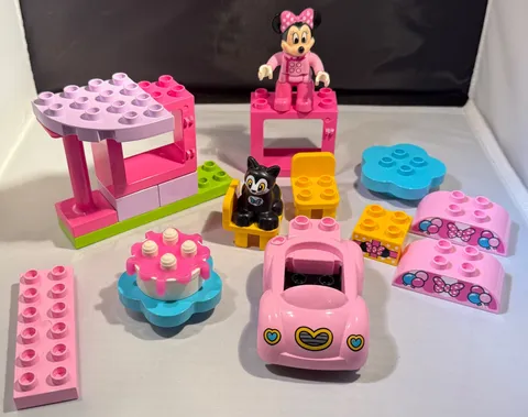 Lego DUPLO Minnie Mouse Birthday Party Car Cat Cake Printed INCOMPLETE Set