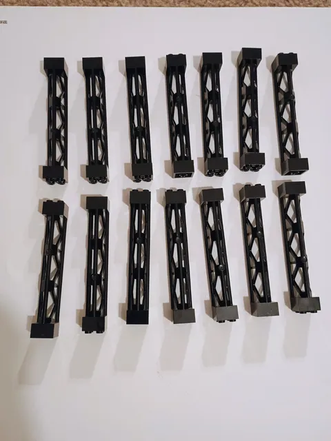 Lot Of 14 Lego Black Lattice Tower 2X2X10 4667463