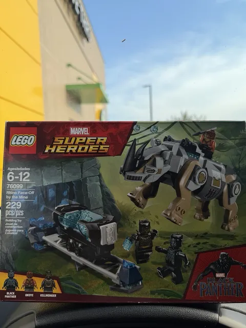 LEGO Marvel Super Heroes Black Panther Rhino Face-Off 76099 Building Kit 229pcs