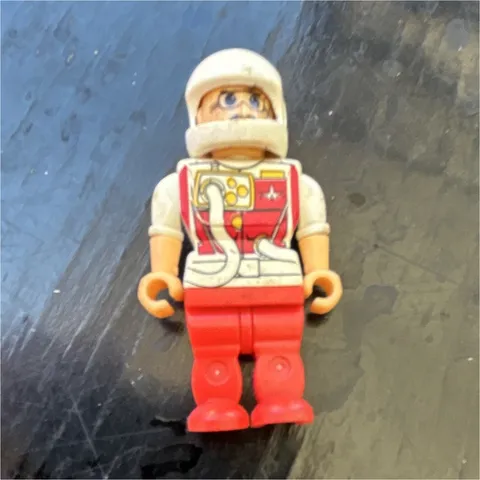 Vintage LEGO Technic Figure Male Driver Pilot Red Torso White Helmet 8714 Loose