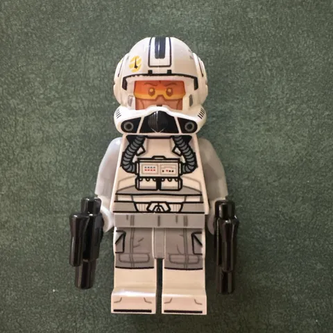 LEGO Star Wars Clone Trooper Pilot Odd Ball (sw1399) –NEW–From Set 75402 ARC 170
