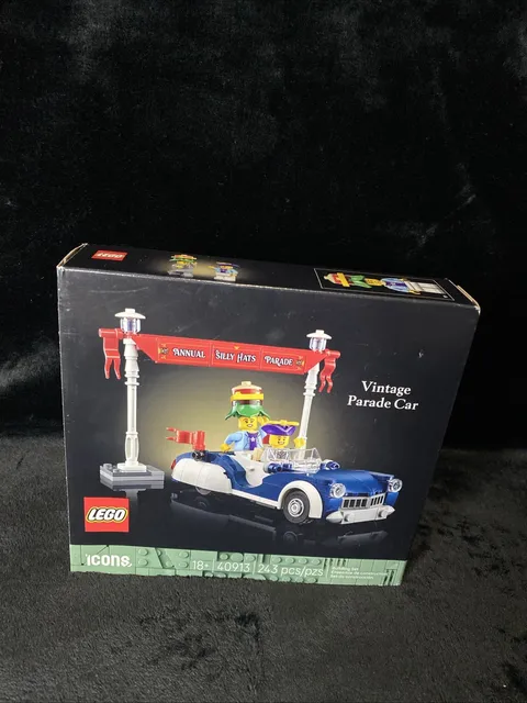 Lego Vintage Parade Car 40913 Limited Edition BRAND NEW