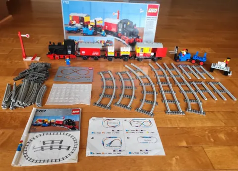 VTG 1985 Lego 7722 Battery Steam Cargo Train Set Box Works Missing 3 Tiny Pieces