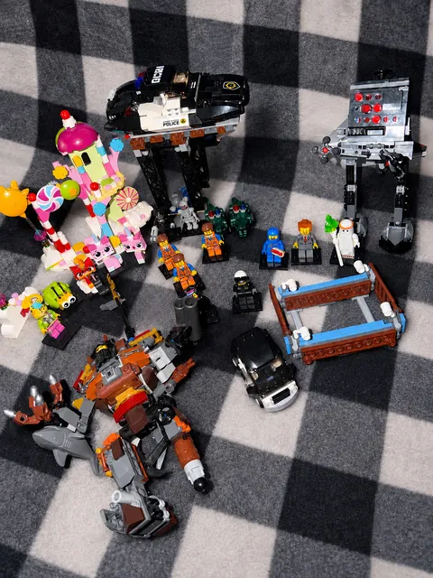 LEGO Movie Mixed Lot Bad Cop Dropship Unikitty Robot Minifigures Bundle