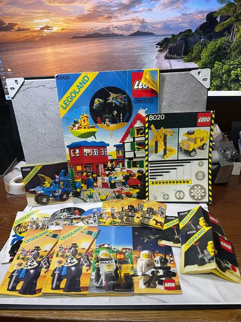 Vintage 1980 LEGO Legoland 6000 Idea Book Catalog Booklet + catalogs