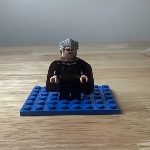LEGO Count Dooku Minifigure SW0224 Star Wars 7752 Count Dooku's Solar Sailer