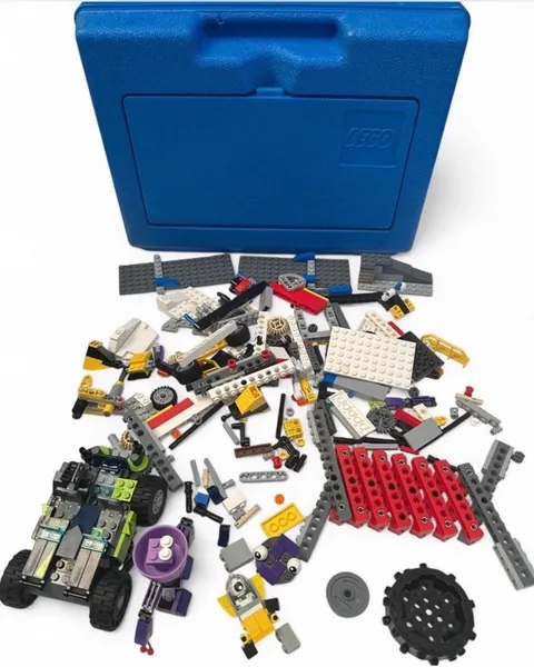 Vintage LEGO Blue Storage Carry Case 1983 + Mixed LEGO Technic Building Lot
