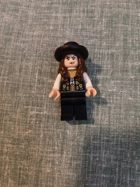 LEGO Pirates of the Caribbean Angelica Minifigure potc006 2011 Complete