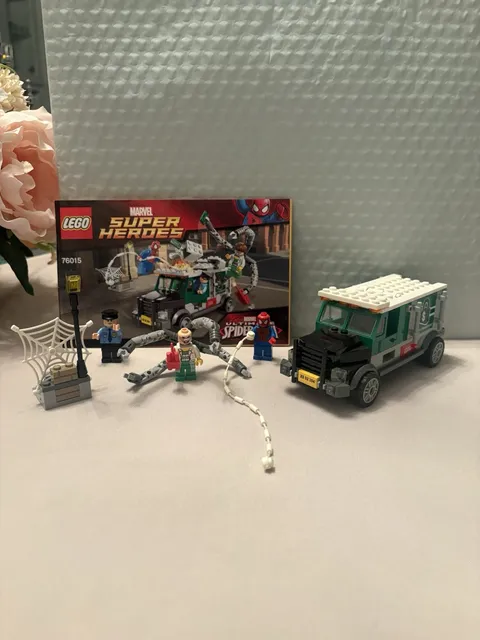 LEGO Marvel Super Heroes 76015 Doc Ock Truck Heist 99% complete