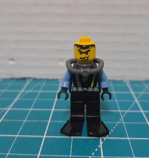 LEGO Aquazone Aquaraiders Minifigure aqu016a Aquadiver Diver 2 7775 7772 2007