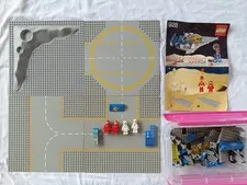 LEGO CLASSIC SPACE 928 Galaxy Explorer 497 Space Astronaut Spaceship LEGO