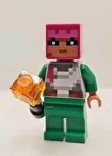 authentic LEGO minifigure Hedwig Adriene min084 Minecraft Dungeons 21163 Redston