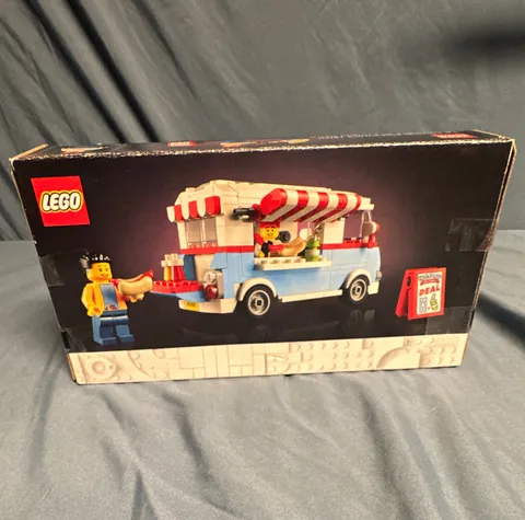 LEGO Icons Retro Food Truck 40681 Building Set, 310 Pieces (18+)