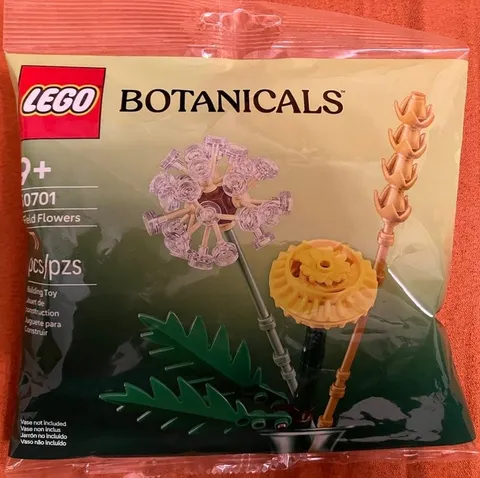 Lego 30701 Field Flowers Set Botanicals GWP Set