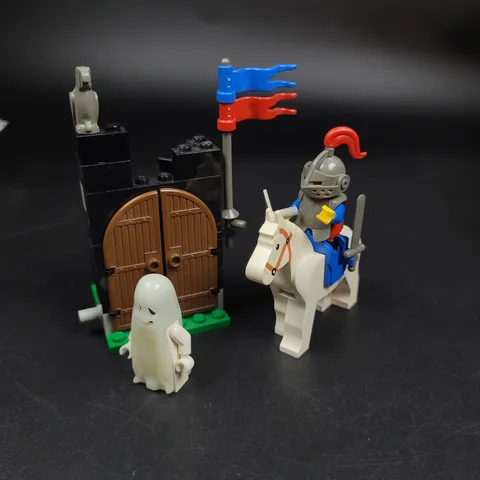 LEGO Castle 6034 Black Monarch's Ghost With  Instructions No Box 
