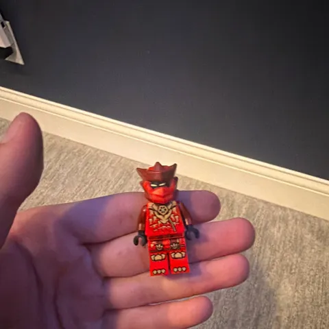 LEGO Red Ninja Minifigure w/ Horned Hood Helmet Headgear & Black Hands