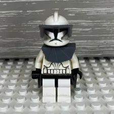 LEGO Star Wars Clone Trooper Minifigure Gray Kama+pouldron+helmet visor.