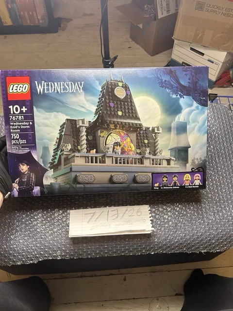 LEGO Wednesday: Wednesday & Enid's Dorm Room (76781) Factory Sealed!